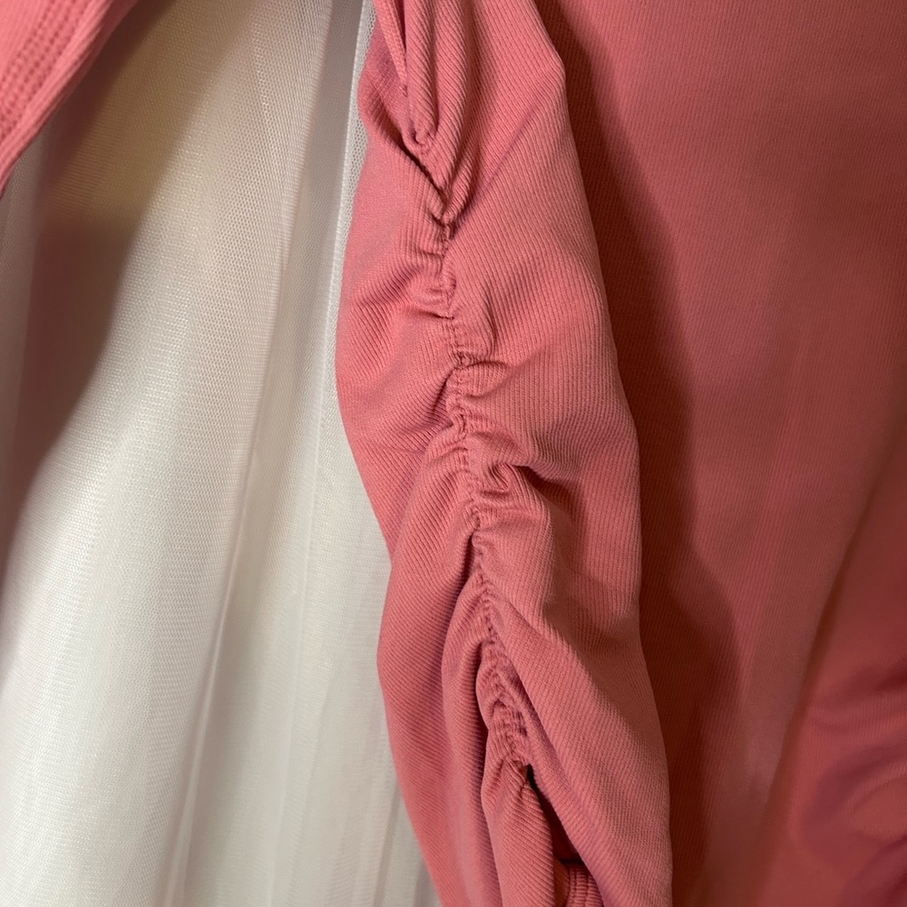 NWOT OQQ Women's Mauve Long Sleeve Bodysuit - Picture 3 of 5